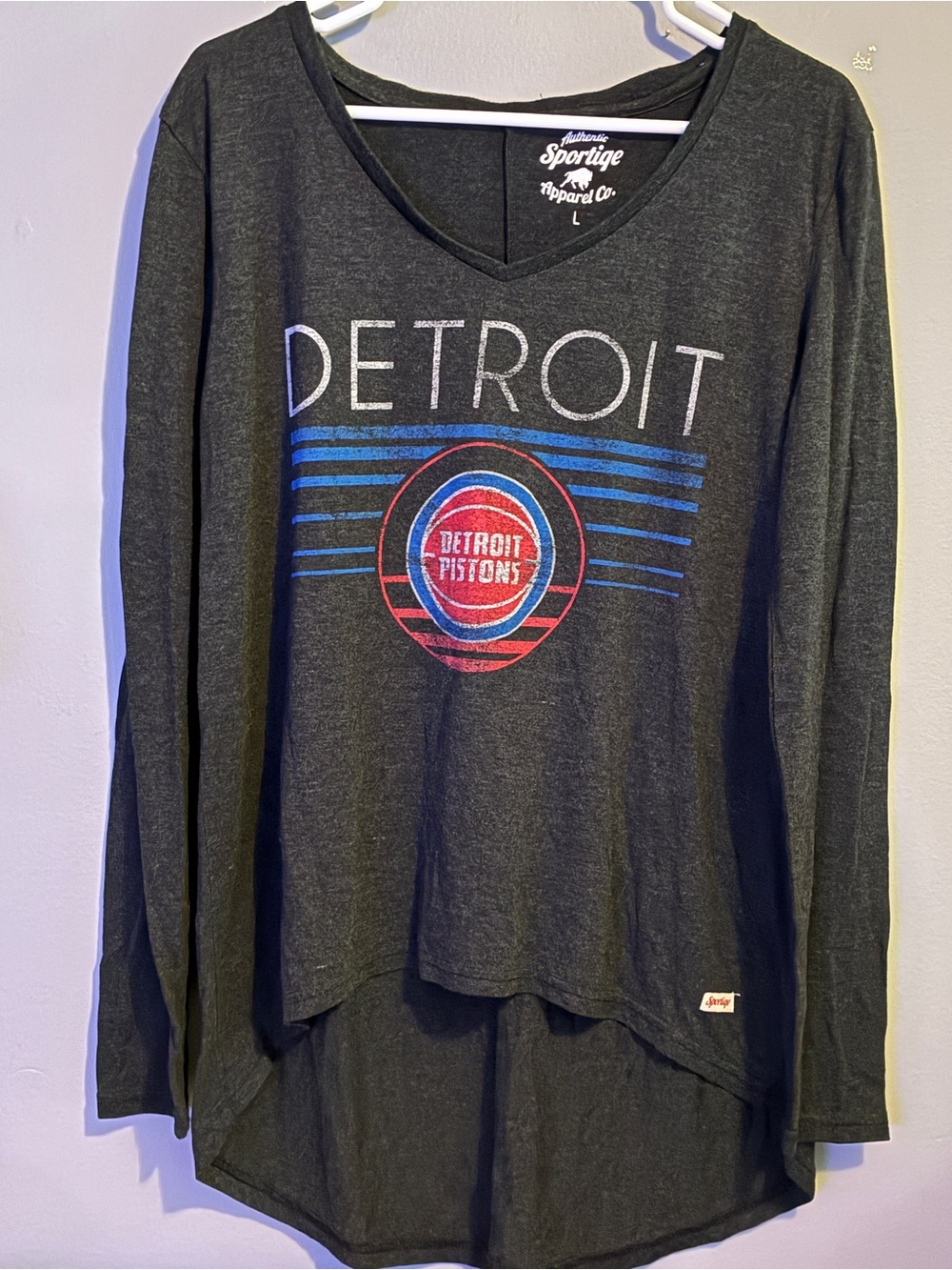 Detroit Pistons Long Sleeve Tee